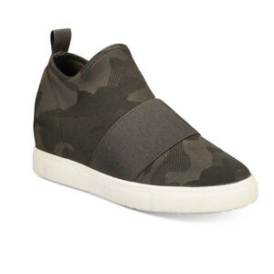 NWOT Material Girl Camo Quila Sock Wedge Pull On Sneaker